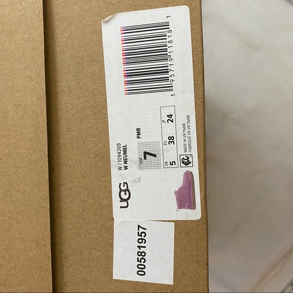 UGG Neumel Primrose - Picture 5 of 5